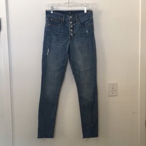GAP True Skinny High Waisted Size 28 Jeans